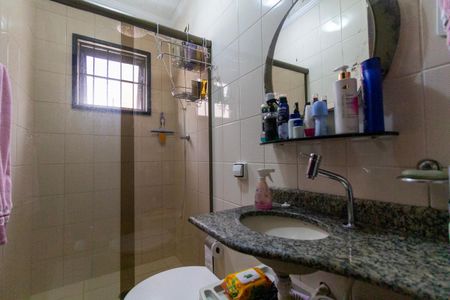 Casa à venda com 143m², 3 quartos e 3 vagasBanheiro 1