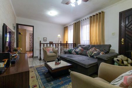 Casa à venda com 143m², 3 quartos e 3 vagasSala