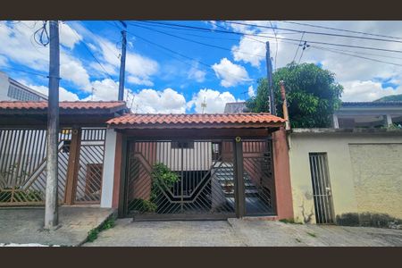 Casa à venda com 143m², 3 quartos e 3 vagasFachada