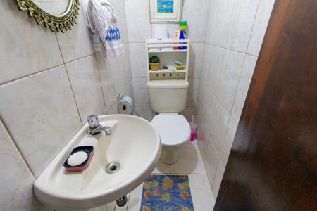 Casa à venda com 143m², 3 quartos e 3 vagasLavabo