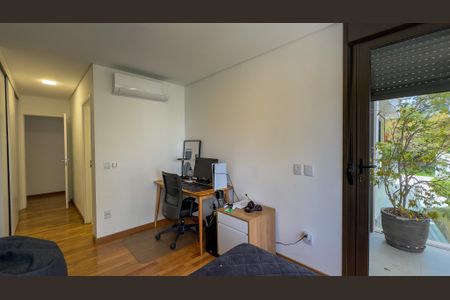 Casa para alugar com 400m², 4 quartos e 4 vagas Casa para alugar com 400m², 4 quartos e 4 vagasQuarto 2 - Suíte