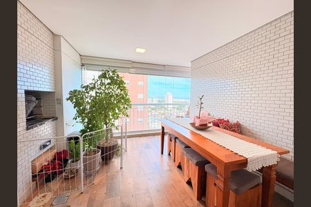 Apartamento para alugar com 110m², 3 quartos e 2 vagasSacada