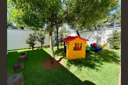 Apartamento para alugar com 110m², 3 quartos e 2 vagasÁrea comum - Playground