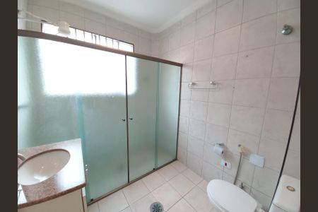 Apartamento para alugar com 93m², 2 quartos e sem vagaBanheiro