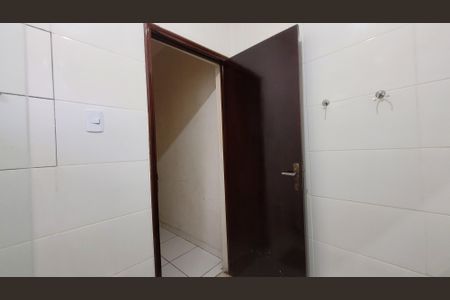Casa para alugar com 65m², 2 quartos e sem vaga Casa para alugar com 65m², 2 quartos e sem vagaBanheiro