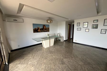 Sala de apartamento para alugar com 3 quartos, 150m² em Jardim Guanabara, Rio de Janeiro