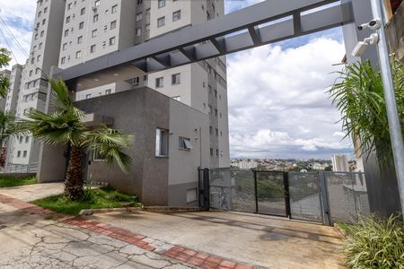 Apartamento para alugar com 48m², 2 quartos e 1 vaga Apartamento para alugar com 48m², 2 quartos e 1 vagaFachada