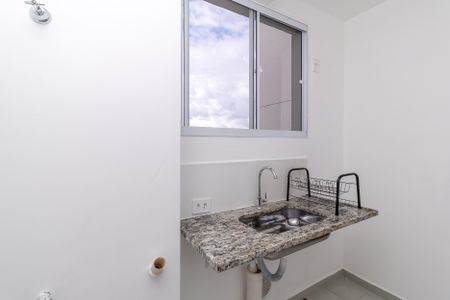 Apartamento para alugar com 48m², 2 quartos e 1 vaga Apartamento para alugar com 48m², 2 quartos e 1 vagaCozinha e Área de Serviço