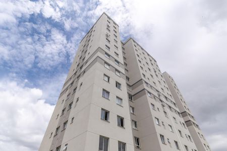 Apartamento para alugar com 48m², 2 quartos e 1 vaga Apartamento para alugar com 48m², 2 quartos e 1 vagaFachada