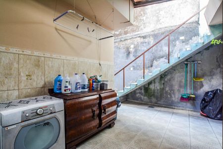 Casa à venda com 218m², 3 quartos e 4 vagas