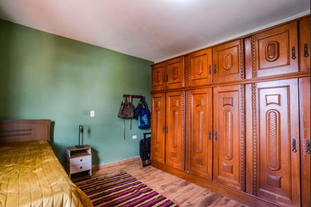 Casa à venda com 218m², 3 quartos e 4 vagas