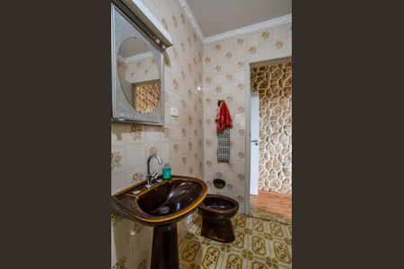 Casa à venda com 218m², 3 quartos e 4 vagas