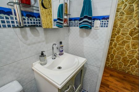 Casa à venda com 218m², 3 quartos e 4 vagas