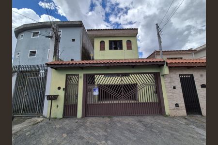 Casa à venda com 218m², 3 quartos e 4 vagas