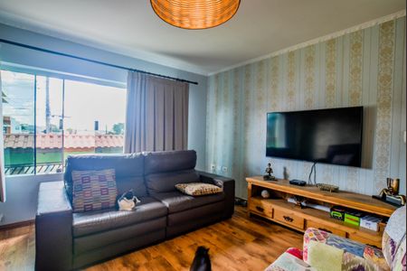 Casa à venda com 3 quartos, 218m² em Vila Linda, Santo André