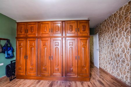 Casa à venda com 218m², 3 quartos e 4 vagas