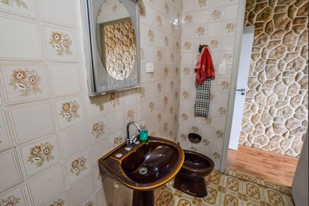 Casa à venda com 218m², 3 quartos e 4 vagas