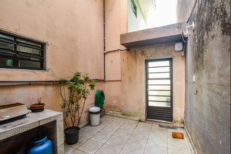 Casa à venda com 218m², 3 quartos e 4 vagas