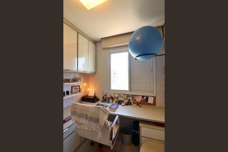 Apartamento à venda com 74m², 3 quartos e 2 vagasQuarto 3