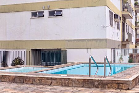 Apartamento à venda com 67m², 2 quartos e 1 vagaÁrea comum - Piscina