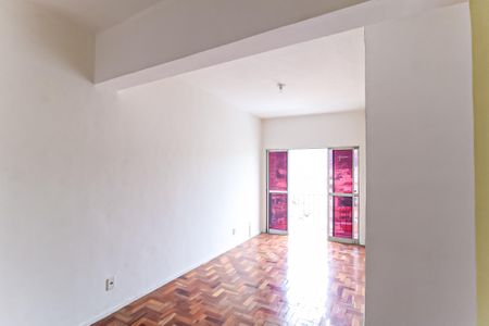 Apartamento à venda com 67m², 2 quartos e 1 vagaSala