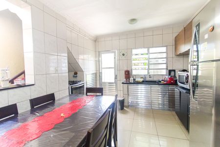 Casa para alugar com 150m², 3 quartos e 2 vagasCozinha