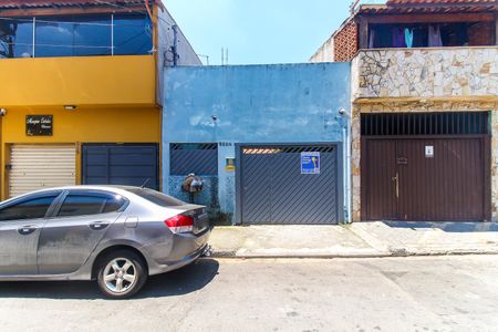Casa para alugar com 150m², 3 quartos e 2 vagasFachada + Placa