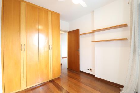 Apartamento à venda com 127m², 3 quartos e 2 vagasQuarto