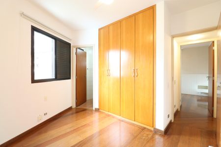 Apartamento à venda com 127m², 3 quartos e 2 vagasSuíte 2