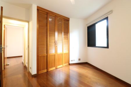 Apartamento à venda com 127m², 3 quartos e 2 vagasSuíte 1