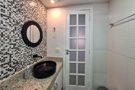 Apartamento à venda com 139m², 3 quartos e 1 vagaBanheiro Social