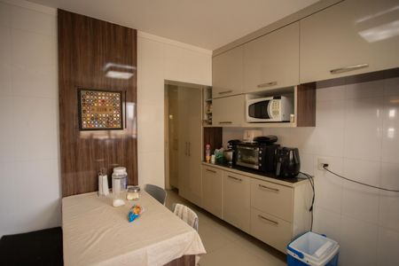 Apartamento à venda com 142m², 3 quartos e 2 vagasCOZINHA