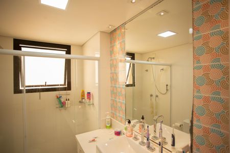 Apartamento à venda com 142m², 3 quartos e 2 vagasBANHEIRO