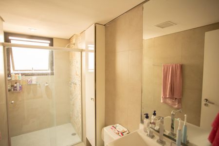 Apartamento à venda com 142m², 3 quartos e 2 vagasBANHEIRO DA SUÍTE