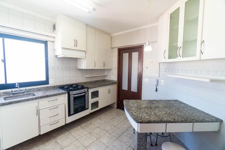 Apartamento para alugar com 104m², 3 quartos e 2 vagasCozinha