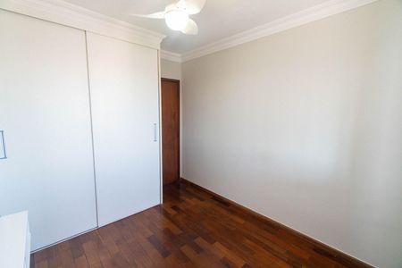 Apartamento para alugar com 104m², 3 quartos e 2 vagasQuarto 2