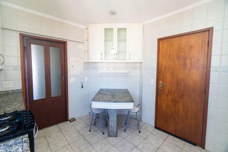 Apartamento para alugar com 104m², 3 quartos e 2 vagasCozinha