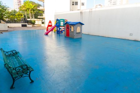 Apartamento para alugar com 104m², 3 quartos e 2 vagasÁrea comum - Playground