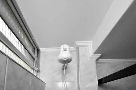 banheiro de apartamento à venda com 2 quartos, 58m² em Pompeia, São Paulo