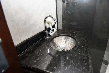 Apartamento à venda com 58m², 2 quartos e 1 vagabanheiro