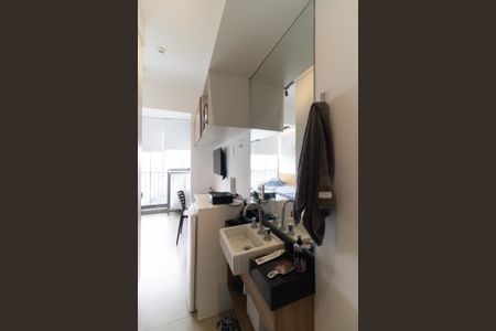 Lavabo de kitnet/studio à venda com 1 quarto, 15m² em Liberdade, São Paulo