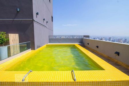 Studio à venda com 15m², 1 quarto e sem vaga Studio à venda com 15m², 1 quarto e sem vagaPiscina