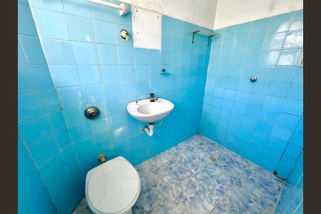 Banheiro de casa para alugar com 2 quartos, 50m² em Jardim Munhoz, Guarulhos