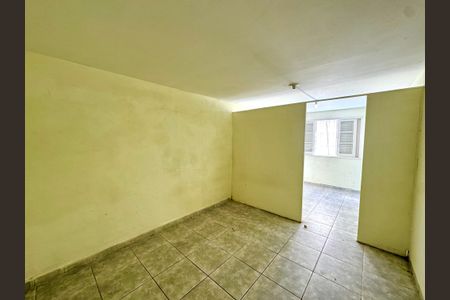 Quarto 2 de casa para alugar com 2 quartos, 50m² em Jardim Munhoz, Guarulhos
