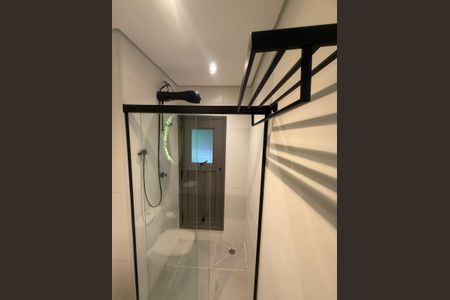 Banheiro de kitnet/studio para alugar com 1 quarto, 19m² em Chácara Santo Antônio (Zona Sul), São Paulo