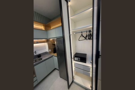 Cozinha de kitnet/studio para alugar com 1 quarto, 19m² em Chácara Santo Antônio (Zona Sul), São Paulo