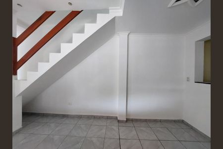 Sala de casa para alugar com 4 quartos, 100m² em Jardim Sao Luiz, São Paulo