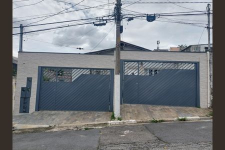 Casa para alugar com 100m², 4 quartos e 1 vagaFachada