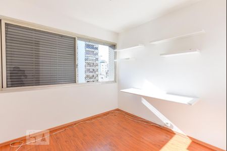Quarto de apartamento para alugar com 3 quartos, 98m² em Pinheiros, São Paulo