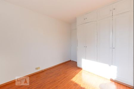 Quarto de apartamento para alugar com 3 quartos, 98m² em Pinheiros, São Paulo